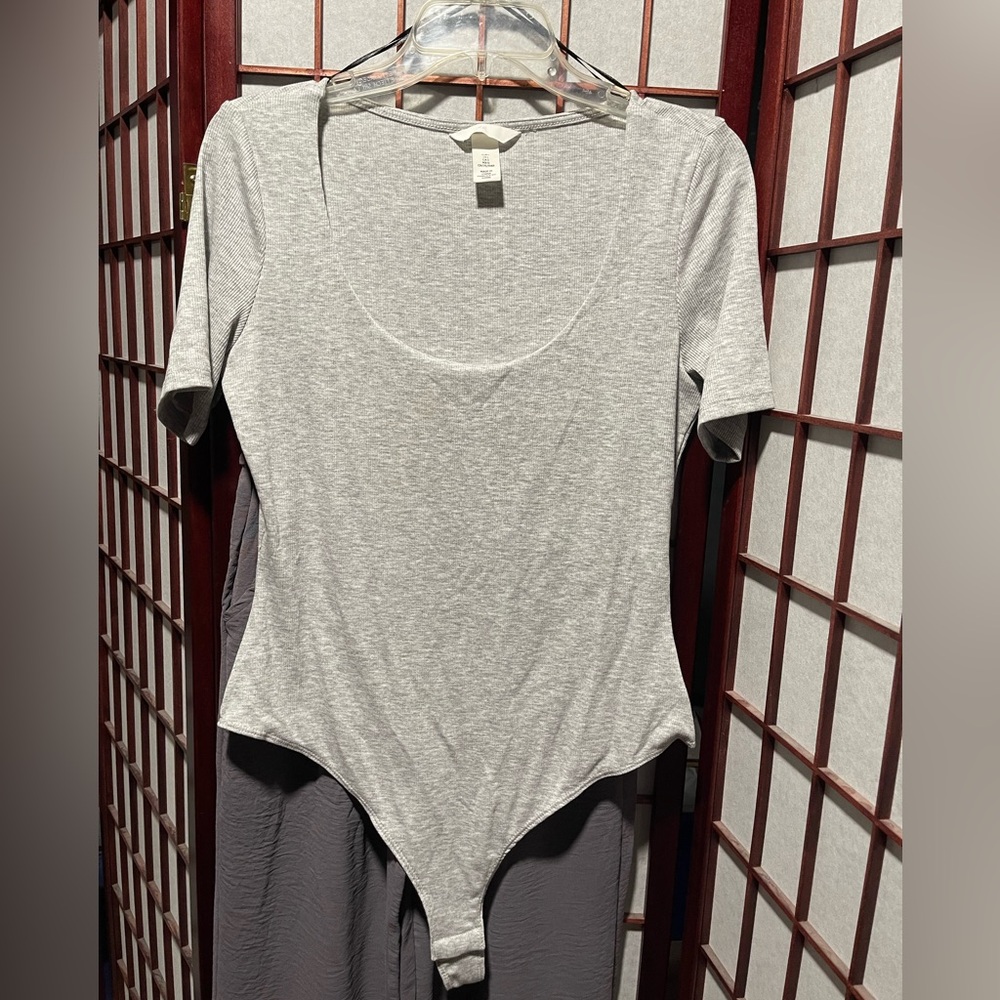 H&M Bodysuit + Beach Pants🏝️ 🌞